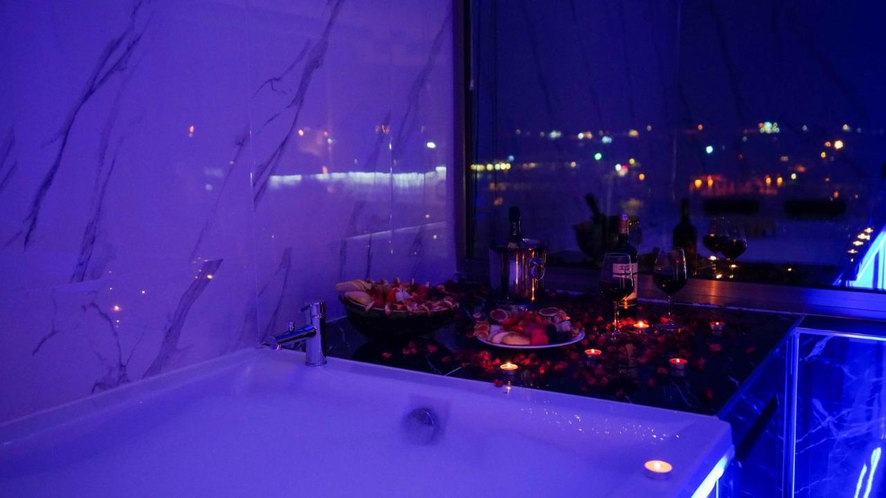 Aura Marina Hotel Istanbul Exteriör bild