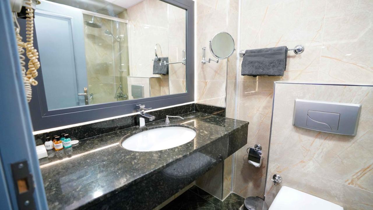 Aura Marina Hotel Istanbul Exteriör bild